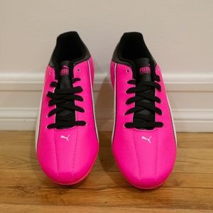 Puma Hot Pink Soccer Cleats / Size 6.5